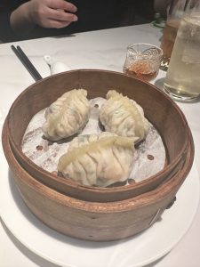 フカヒレとパクチーのエビ餃子