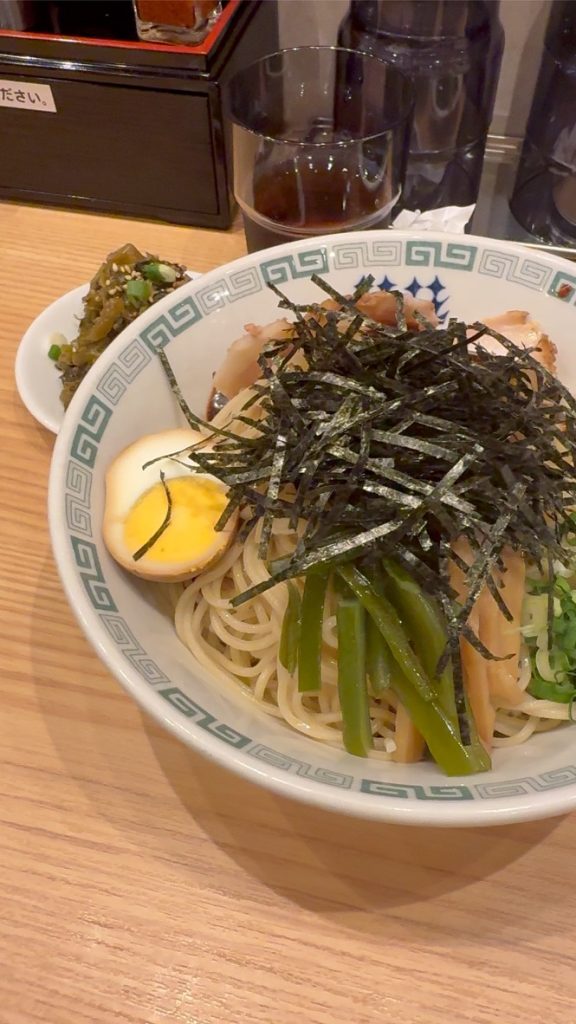 桂花ラーメン 赤ざる 