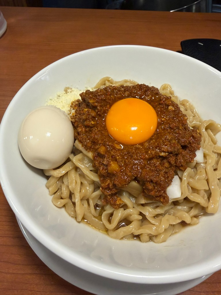 仙台辛味噌まぜそば（卵黄のせ）／もちもち麺選択